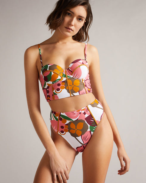 LECE-Swimwear-Go boldly into the sun with LECE. These super flattering bikini bottoms feature a high waist and our Appleseed print all over. Pair with the matching top for retro revival at its best. The fabric of this product contains 78% recycled polyester. Using recycled polyester helps divert plastic waste from ending in landfills. Ted Baker womenswear collection Bikini pant Matching top available Appleseed print High waisted Wide waistband Ted Baker branded Our model is 5'9"/ 1.75m and wears a Ted size